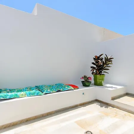 Purple Volcano- Pool, Gym And Activities In Sport Center Fariones Included Vakantiehuis